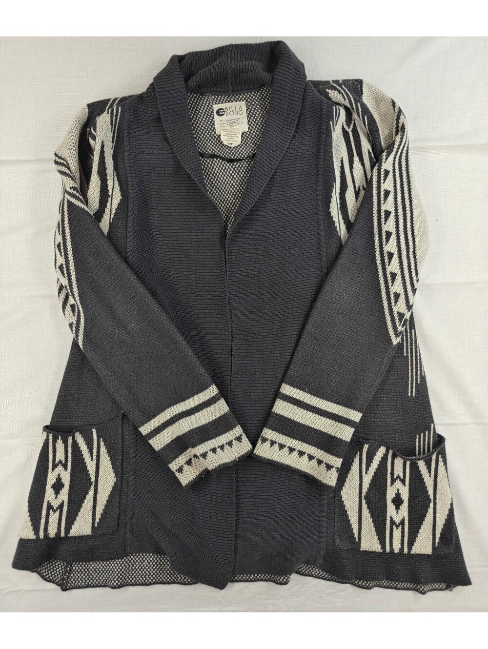 Billabong gray patterned knit cardigan